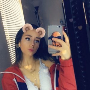 Meet your Posher, Delia